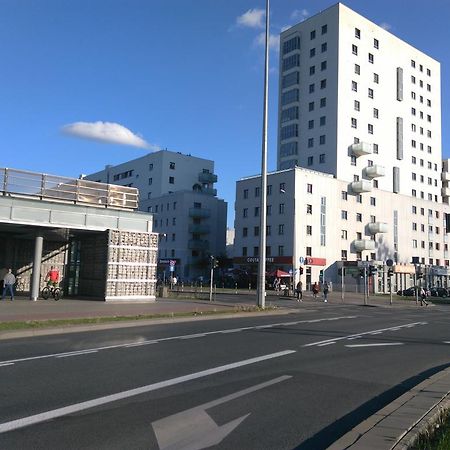 Apartamenty Metro Mlociny وارسو المظهر الخارجي الصورة