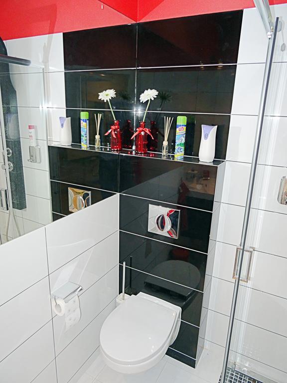 Apartamenty Metro Mlociny وارسو الغرفة الصورة