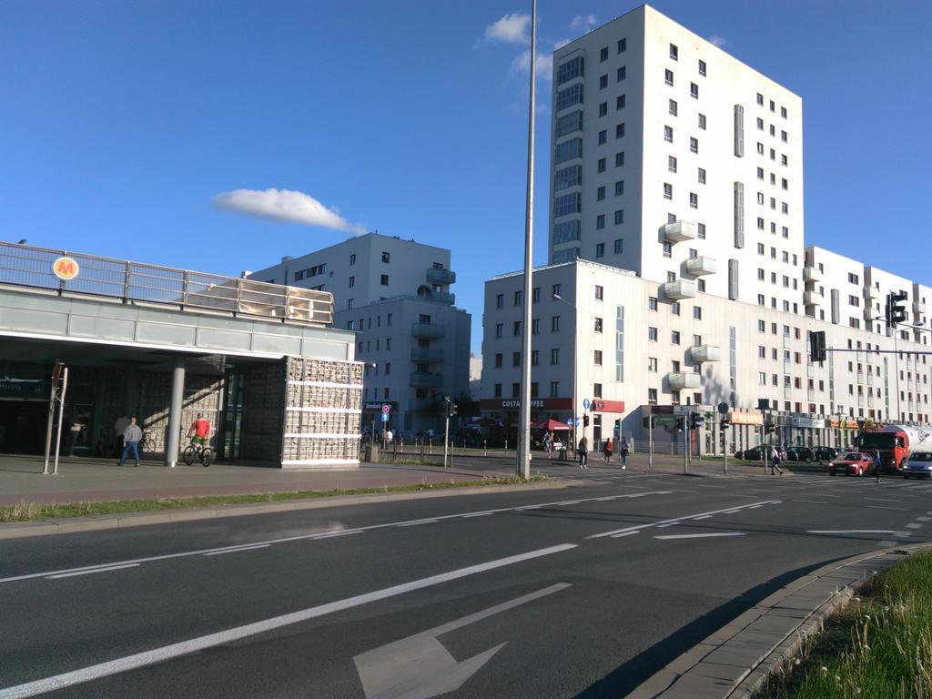 Apartamenty Metro Mlociny وارسو المظهر الخارجي الصورة